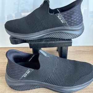 Skechers Black Slip-On Sneakers with Knit Mesh Upper